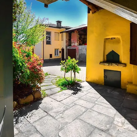 La Casa Dei Laghi 2 Comabbio Monate Maggiore Orta Apartment *
